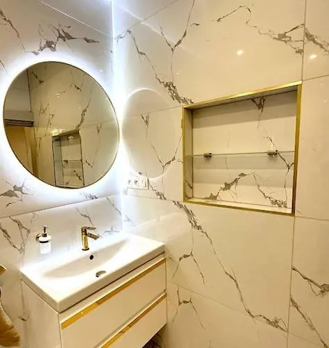 Luxury In Apartment *